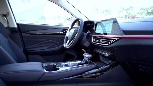 国产最新车视频大全播放,视频大全带你领略最新车界风采