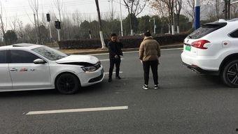 国产车事故修复视频,揭秘修复过程与细节