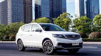 美女开国产汽车视频,美女车主演绎时尚出行