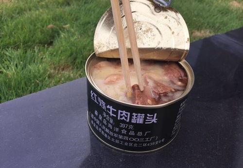 老外吃国产猪肉罐头视频,味道如何？体验分享